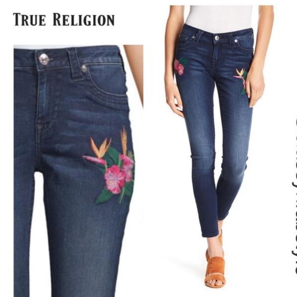 True Religion Medium Wash Paradise Falls Curvy Embroidered Size 27 Skinny Jeans - Picture 2 of 11